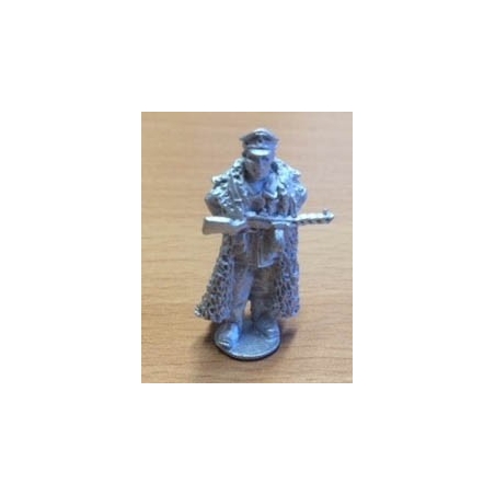 German Officer in (fur) Winter Coat 28mm WWII HEER46