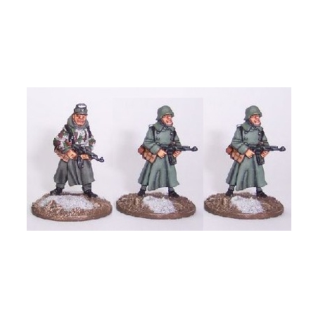 German Late War w/MP44 A (Winter) 28mm WWII ARTIZAN DESIGN