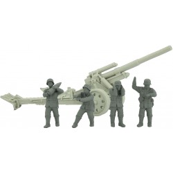 German 15cm sFH (schwere Feldhaubitze) 18 Gun with crew HEER46