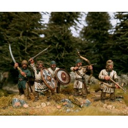 Ancient Dacians Warriors (60) 28mm Plastic VICTRIX MINIATURES